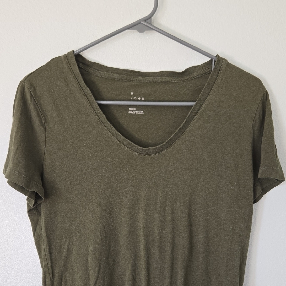 A New Day | Olive Green Scoop Neck Tee Size Medium